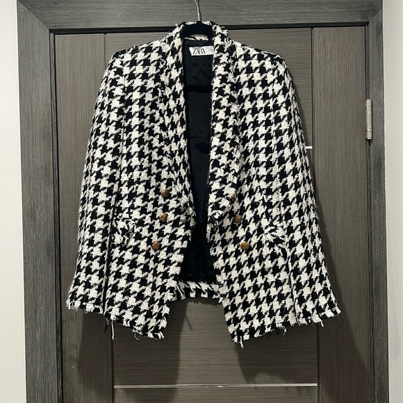 Zara Jackets & Blazers - ZARA tweed black and white blazer